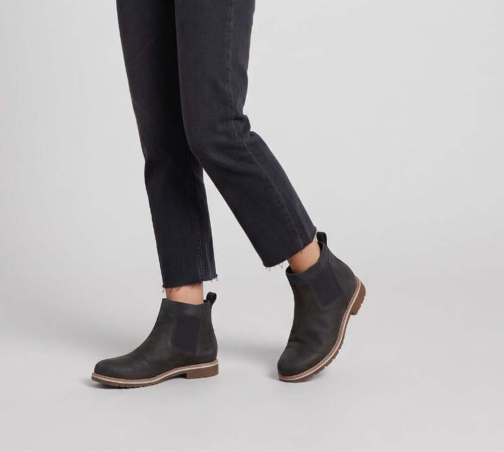 Chaco Cataluna Explorer Size 11 Womens Waterproof Leather Chelsea Boots Black